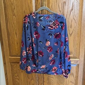 Apt 9 Blouse Blue Pink Floral Twist Hem Tunic